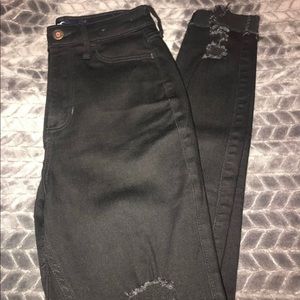 HOLLISTER curvy skinny jeans size 0